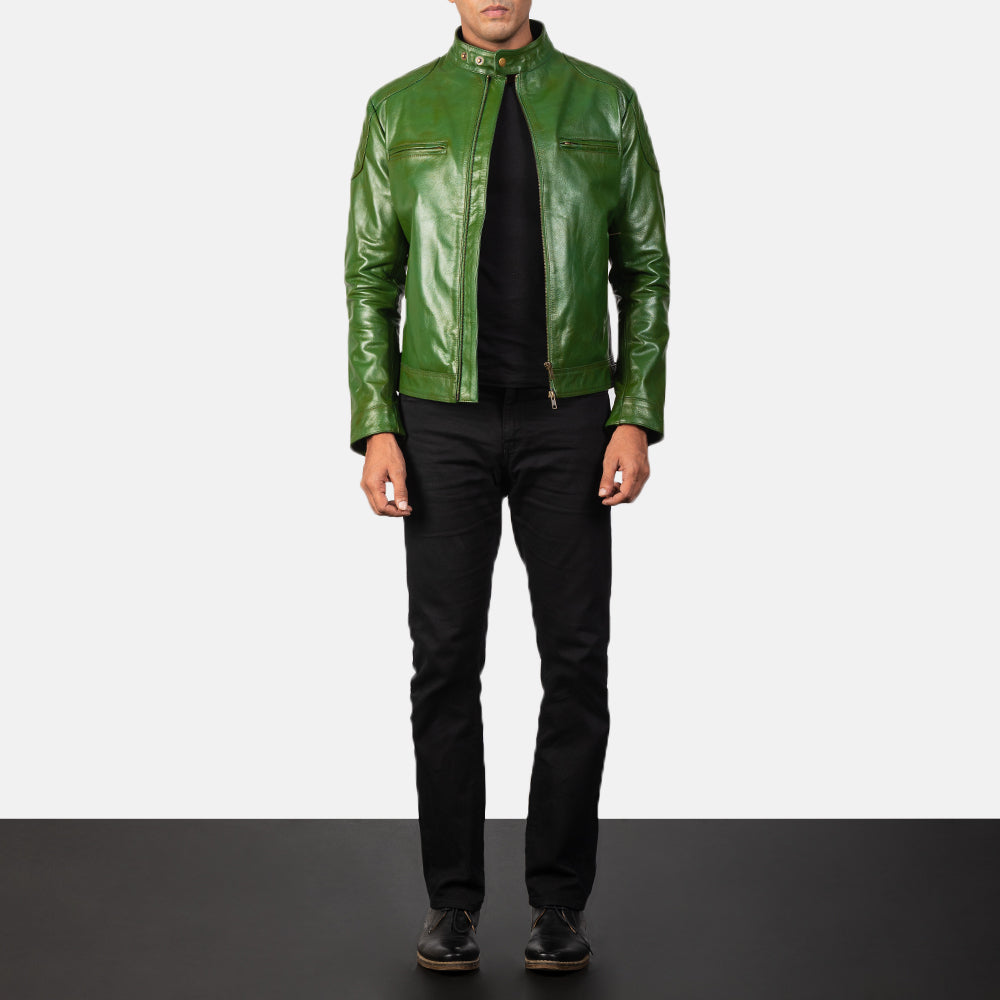 
Närbildsdetalj of Band with snap buttons & Zipper Hardware on Gatsby Quilted Green Leather Biker Jacket