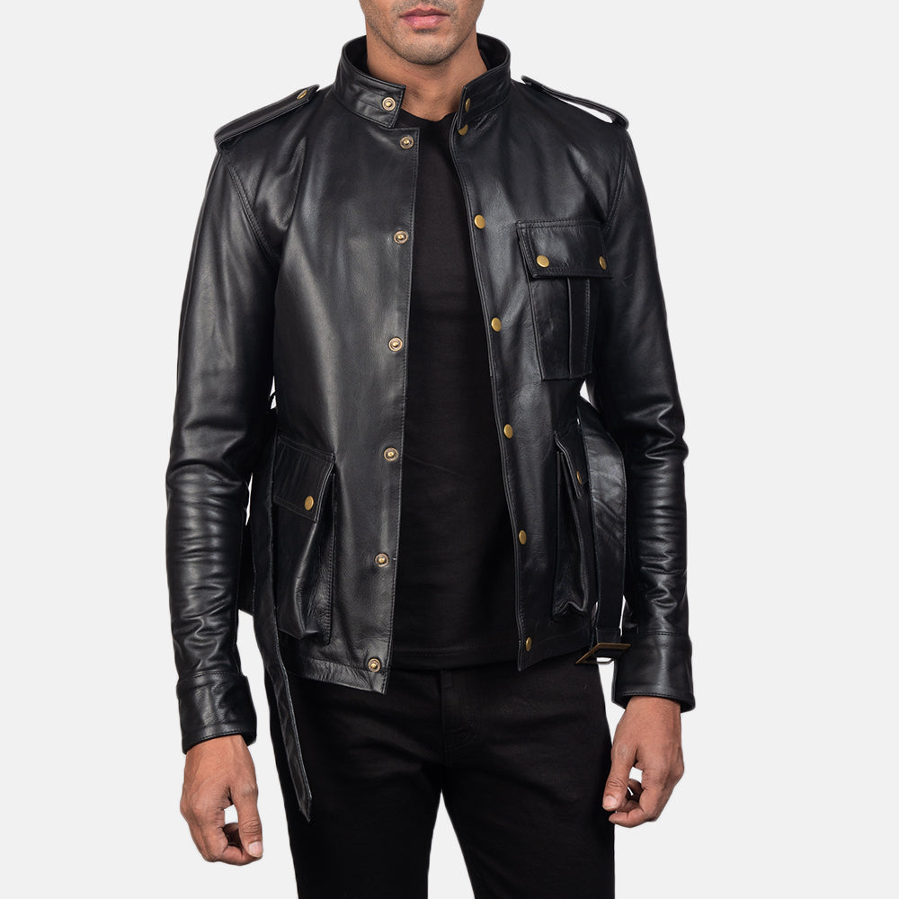 Germain Svart Läderjacka för Herr - Lateral Side Profile View Showing Sleeve Cut &amp; Athletic Taper Fit