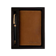 
Giftset Leather Writing Case and Pen (Passport holder) in Classic Full-Grain Leather - Framifrån med skräddarsydd silhuett | Handla online