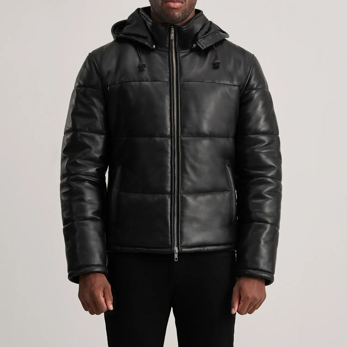 
Närbildsdetalj of High neck & Zipper Hardware on Gordon Tan Hooded Leather Puffer Jacket