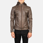 Close-Up Detail of Band with Snap Button &amp; Zipper Hardware on Men's Hector Brun Hooded Bikerjacka i Läder för Herr