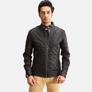 Henry Quilted Svart Läderjacka för Herr in Black Sheepskin Leather - Front Profile View &amp; Tailored Silhouette | Buy Online