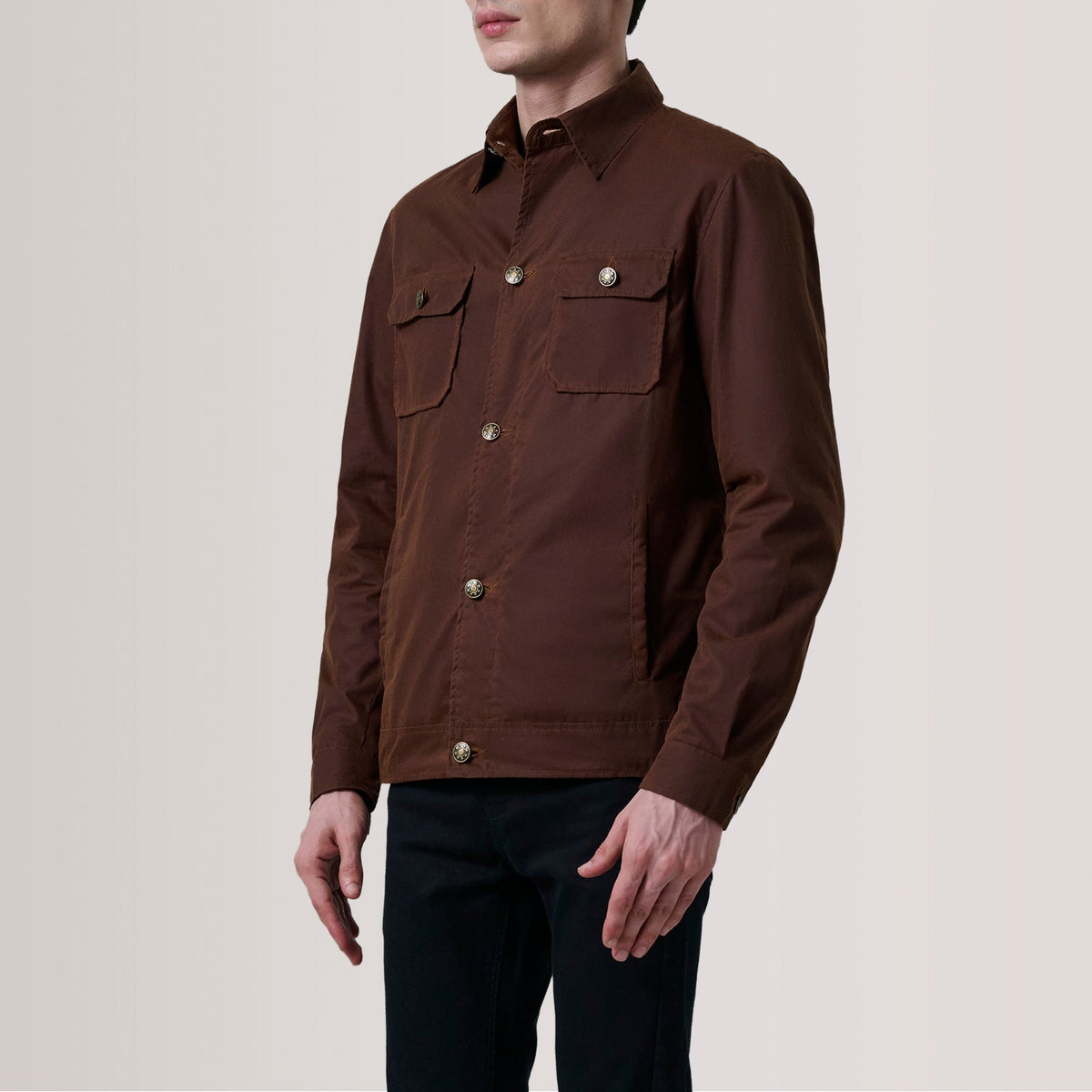 Irwin Brun Waxed Canvas Field Läderjacka för Herr For Men - Lateral Side Profile View Showing Sleeve Cut &amp; Athletic Taper Fit
