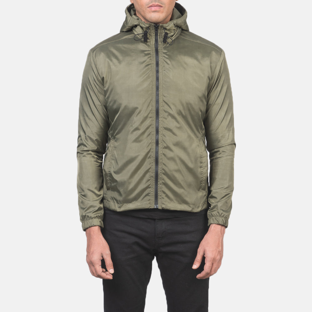 Närbildsdetalj of High Neck with Hood & Zipper with wind flap Hardware on Jimmy Green Hooded Windbreaker Jacket