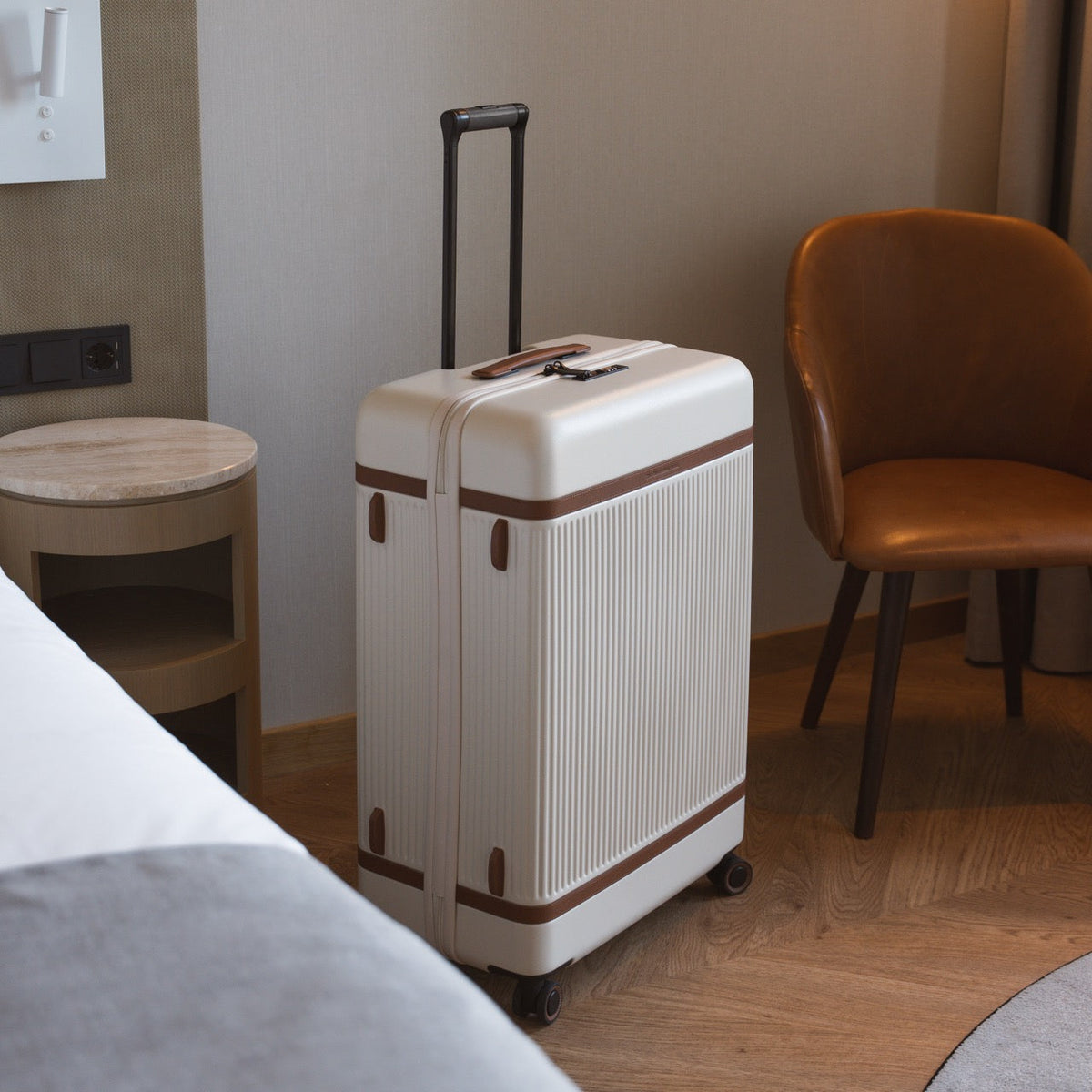 Large Suitcase Zuna för Dam – alternate product view 2