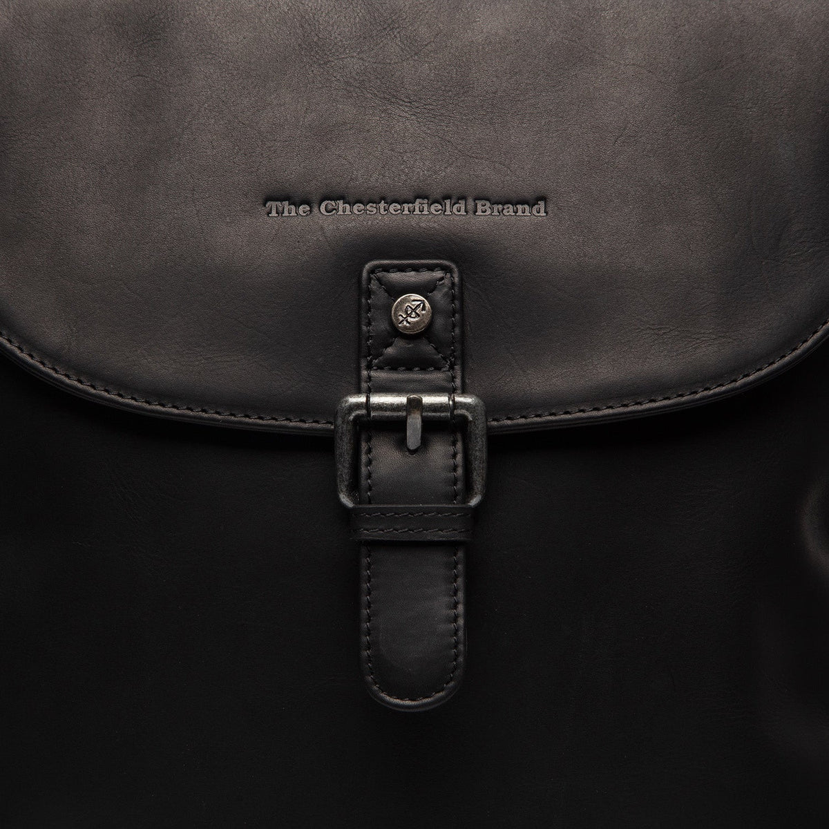 Vermont Full-Grain Leather Backpack för Dam - Structured Side Profile Showing Gusset Depth &amp; Expansion Capacity
