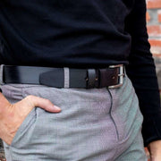 Aayden Full-Grain Leather Belt för Herr - Structured Side Profile Showing Gusset Depth &amp; Expansion Capacity