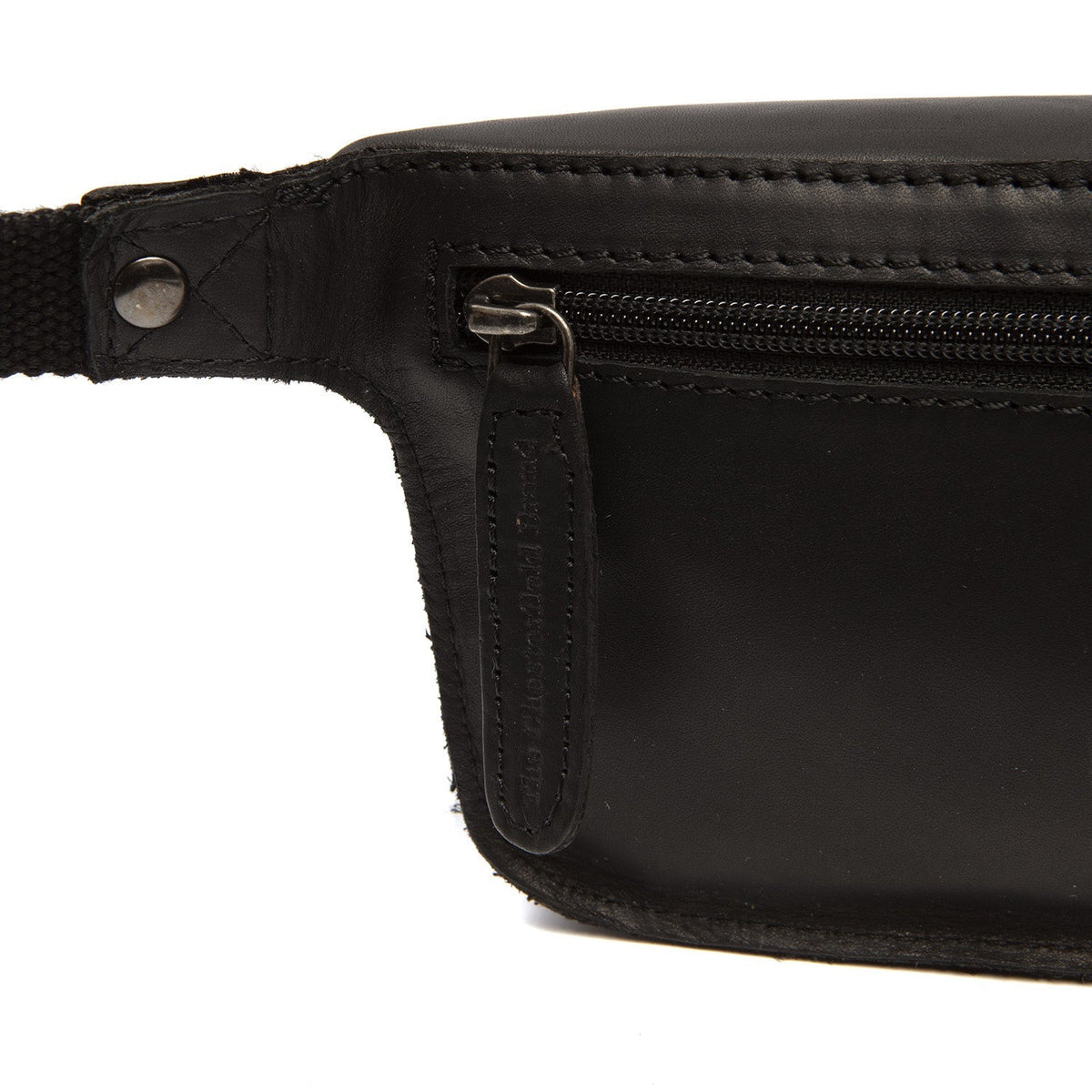 Solid Antique Brass Hardware &amp; Heavy-Duty Dual Zipper Detail on Toronto Full-Grain Leather Belt Bag för Dam