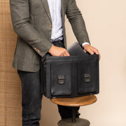 Springfield Full-Grain Leather Briefcase för Dam - Structured Side Profile Showing Gusset Depth &amp; Expansion Capacity