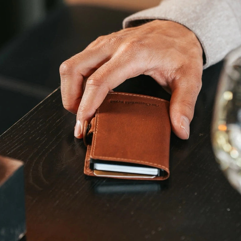 Baldwin Full-Grain Leather Card Holder för Dam – alternate product view 2