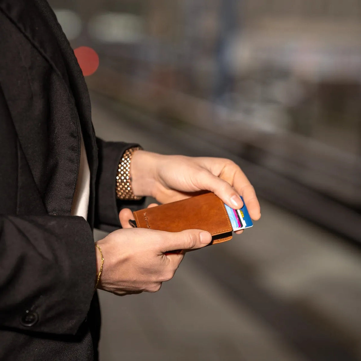 Lagos Full-Grain Leather Card Holder för Dam – alternate product view 3