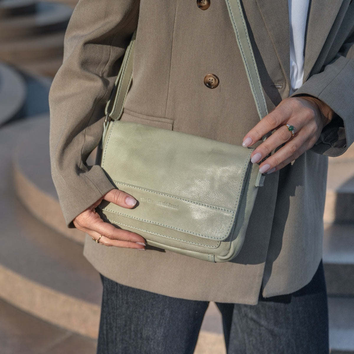 Ann Full-Grain Leather Crossbody Bag för Dam – alternate product view 2