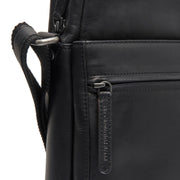 Anzora Full-Grain Leather Crossbody Bag för Herr - Structured Side Profile Showing Gusset Depth &amp; Expansion Capacity
