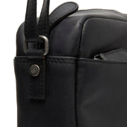 
Classic 100% Full-Grain leather Bag - Bakifrån med förstärkta läderremmar och sömmar