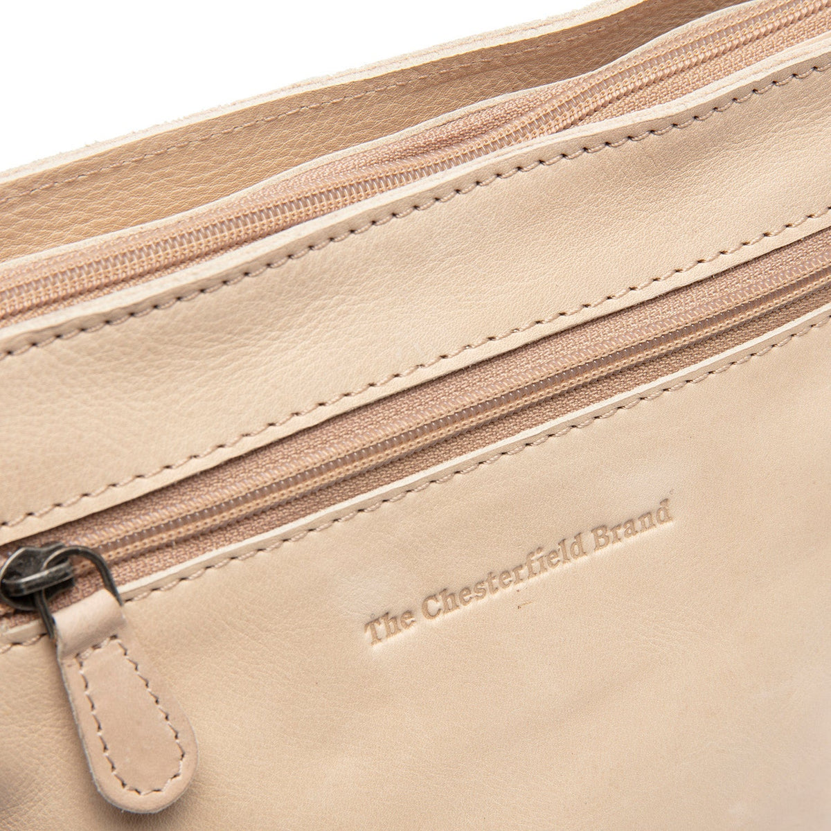 Aston Full-Grain Leather Crossbody Bag för Dam - Structured Side Profile Showing Gusset Depth &amp; Expansion Capacity