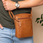 
Laveno Crossbodyväska i läder – alternate product view 2