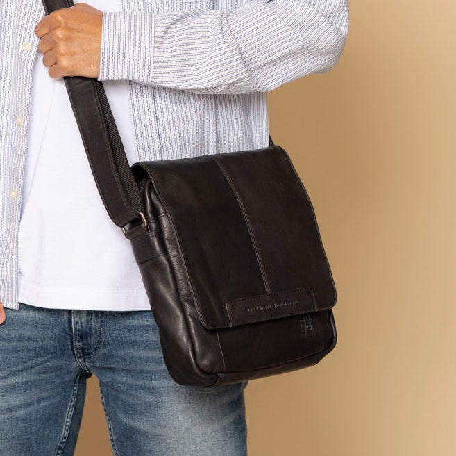 
Classic 100% Full-Grain leather Bag - Bakifrån med förstärkta läderremmar och sömmar