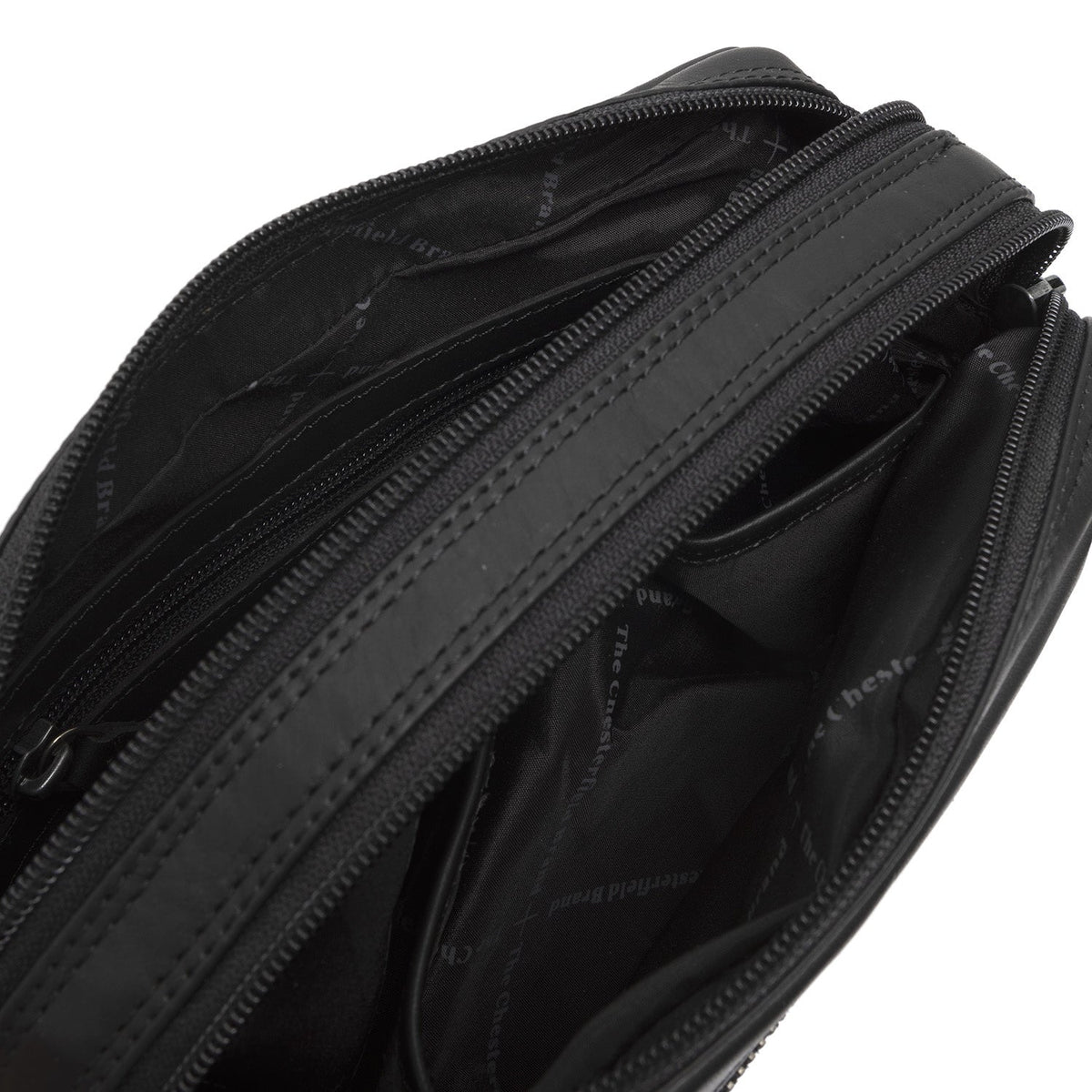 
Classic 100% Full-Grain leather Bag - Bakifrån med förstärkta läderremmar och sömmar