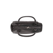 
Närbildsdetalj of Classic Collar & Heavy-Duty Zipper Hardware on Dorin Handväska i läder