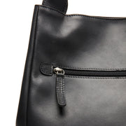 Fioline Full-Grain Leather Handbag för Dam - Lateral Side Profile View Showing Sleeve Cut &amp; Athletic Taper Fit