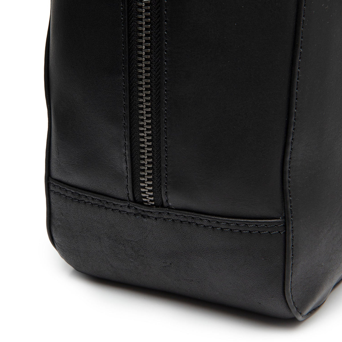 Solvin Full-Grain Leather Handbag för Dam - Lateral Side Profile View Showing Sleeve Cut &amp; Athletic Taper Fit