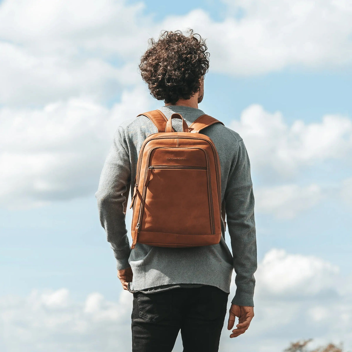 Detroit Full-Grain Leather Laptop Backpack för Dam – alternate product view 3