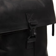 Solid Antique Brass Hardware &amp; Heavy-Duty Dual Zipper Detail on Savona Full-Grain Leather Laptop Backpack för Dam