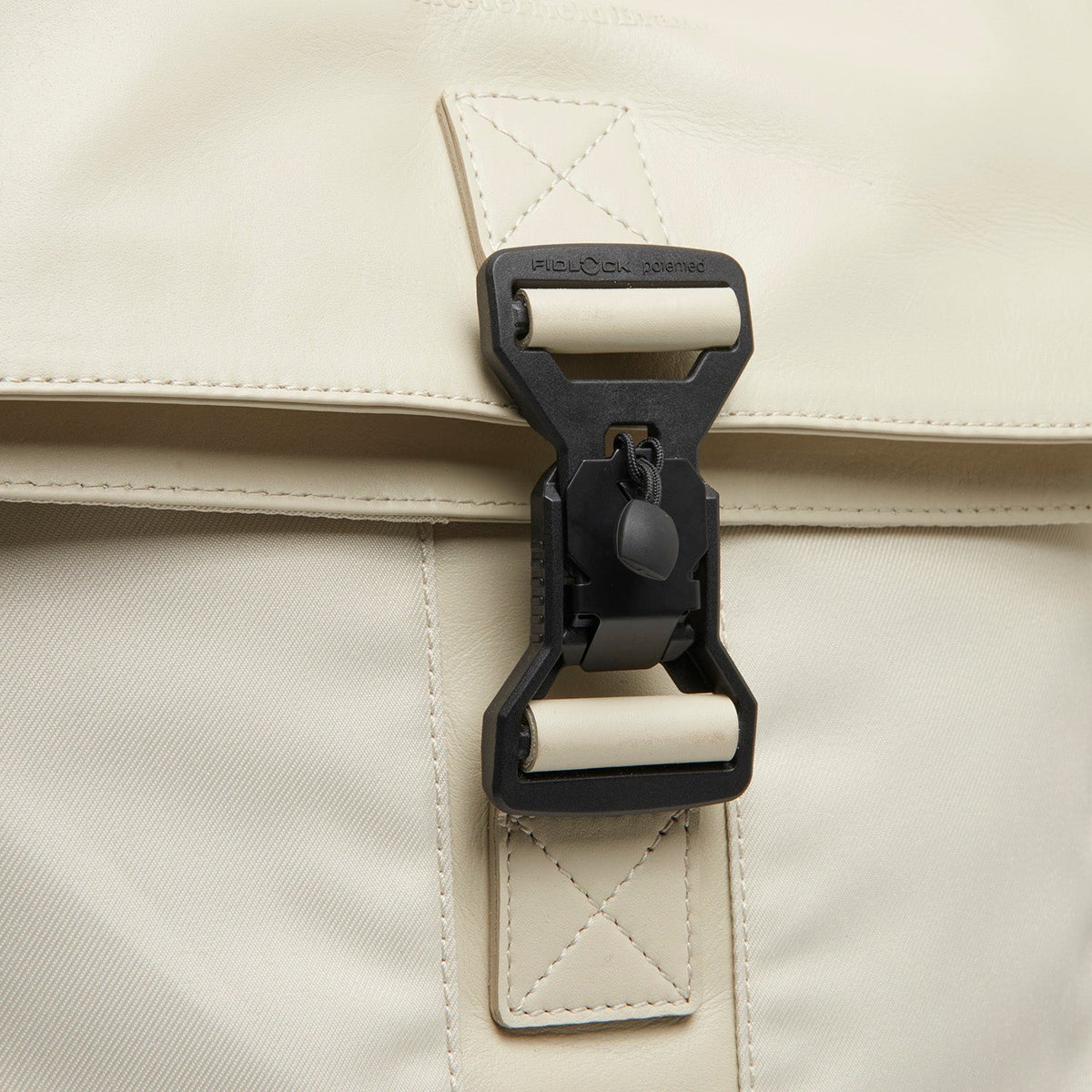 Trondheim Full-Grain Leather Laptop Backpack för Dam – alternate product view 3