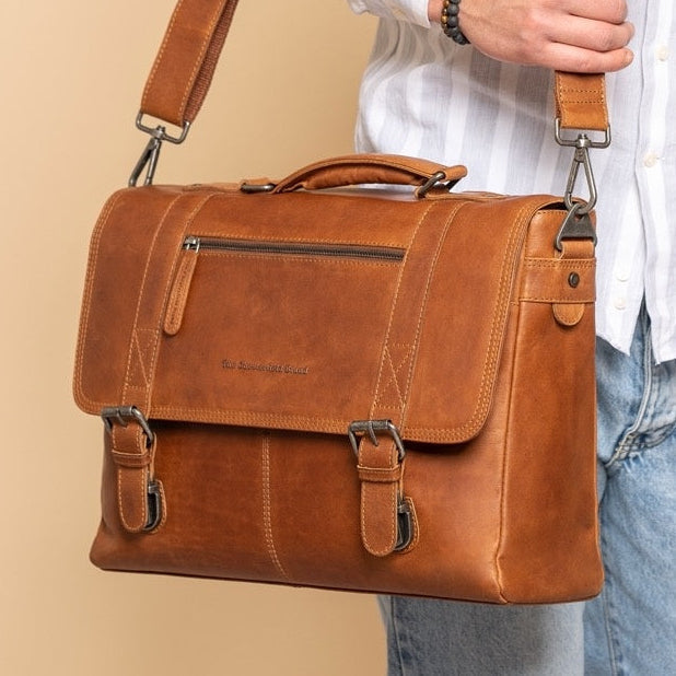 Classic 100% Full-Grain leather Briefcase - Bakifrån med förstärkta läderremmar och sömmar