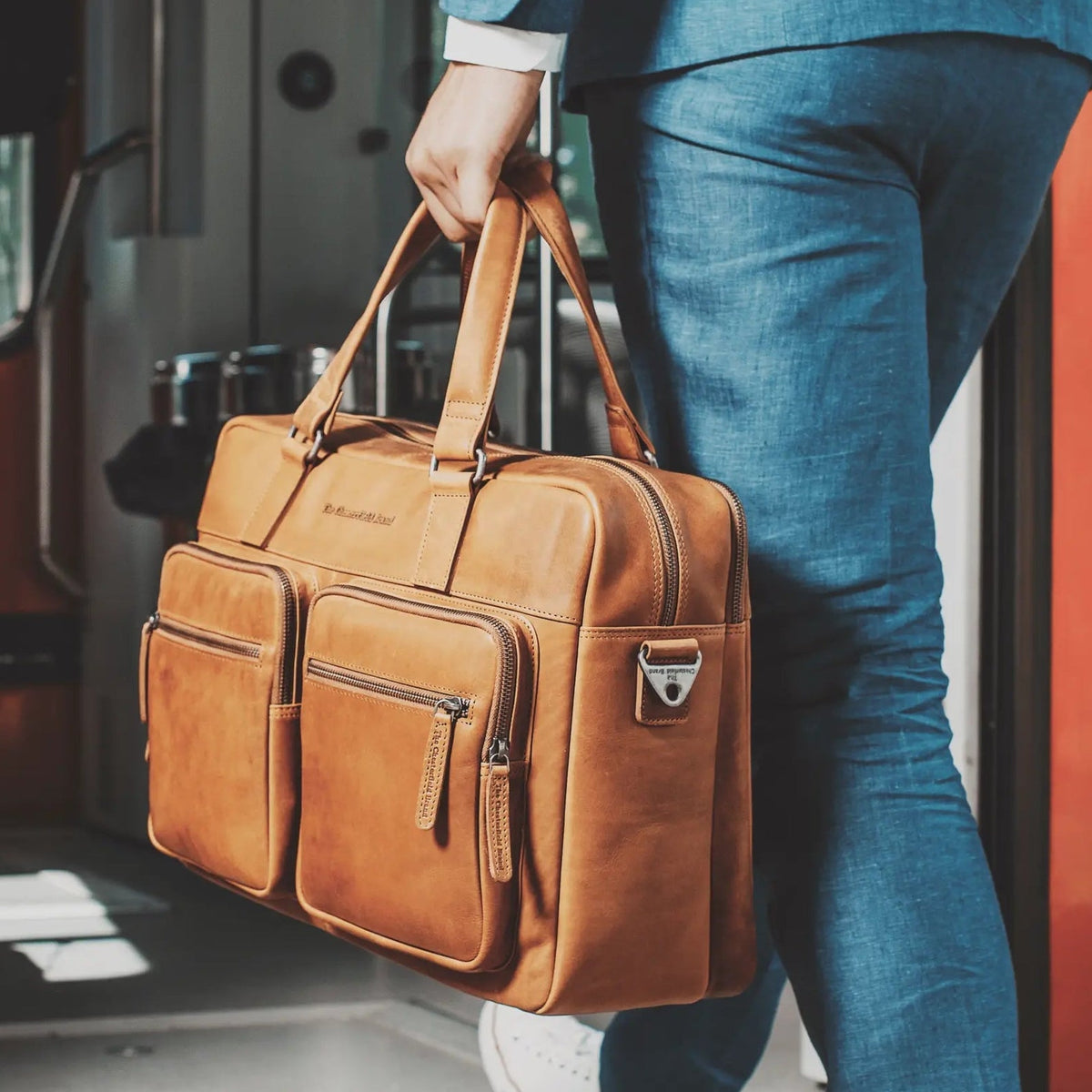 Misha Full-Grain Leather Laptop Bag för Dam – alternate product view 2