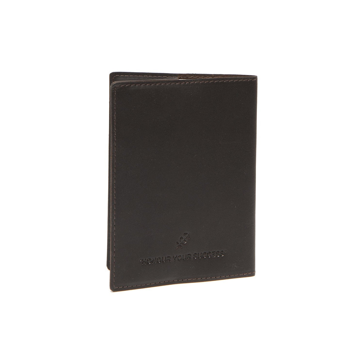 Styled Fit Perspective of Leather Passport Case för Dam on Model - Natural Daylight Drape