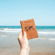 Leather Passport Case för Dam – alternate product view 2