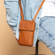 Langley Full-Grain Leather Phone Bag för Dam – alternate product view 2