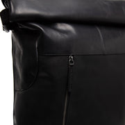 Liverpool Full-Grain Leather Roll-top Backpack för Dam - Structured Side Profile Showing Gusset Depth &amp; Expansion Capacity