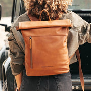 Mazara Full-Grain Leather Roll-top Backpack för Dam – alternate product view 2