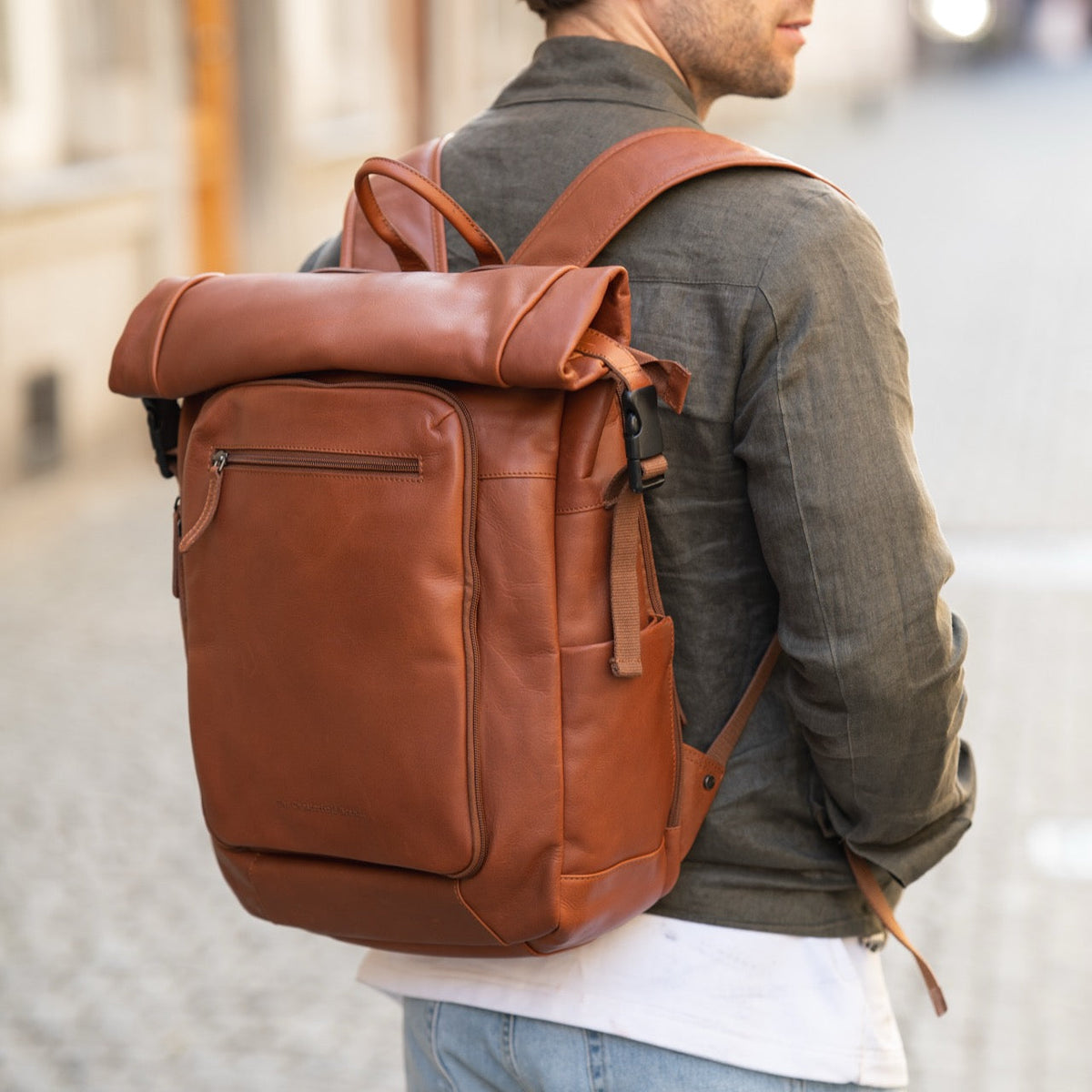 Remo Full-Grain Leather Roll-top Backpack för Dam – alternate product view 2