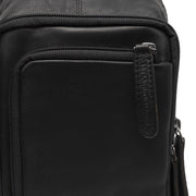 Solid Antique Brass Hardware &amp; Heavy-Duty Dual Zipper Detail on Leather Sling Bag Riga för Dam