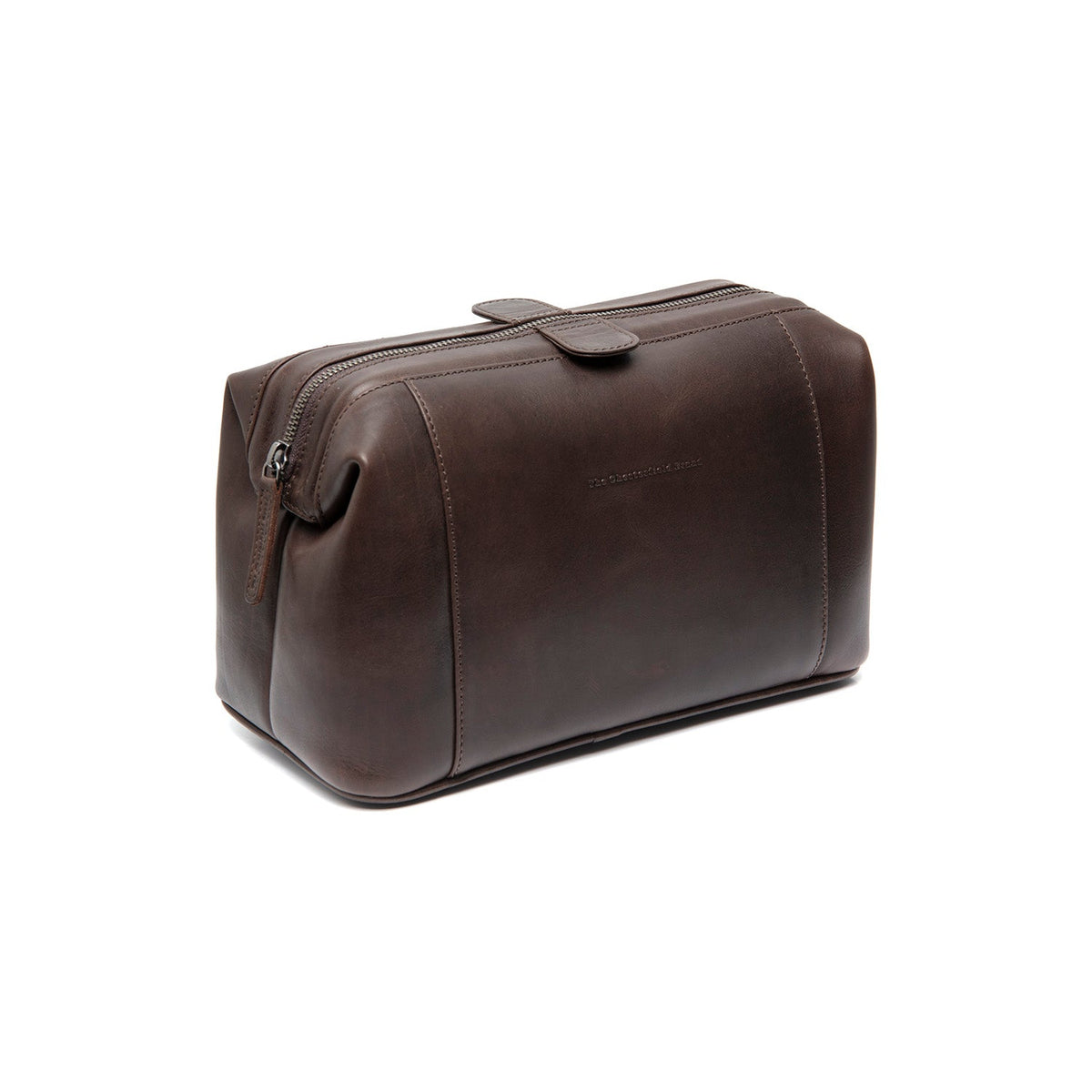 Styled Fit Perspective of Biassa Full-Grain Leather Toiletry Bag för Dam on Model - Natural Daylight Drape