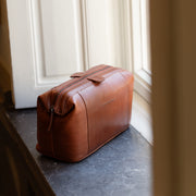 Biassa Full-Grain Leather Toiletry Bag för Dam – alternate product view 2