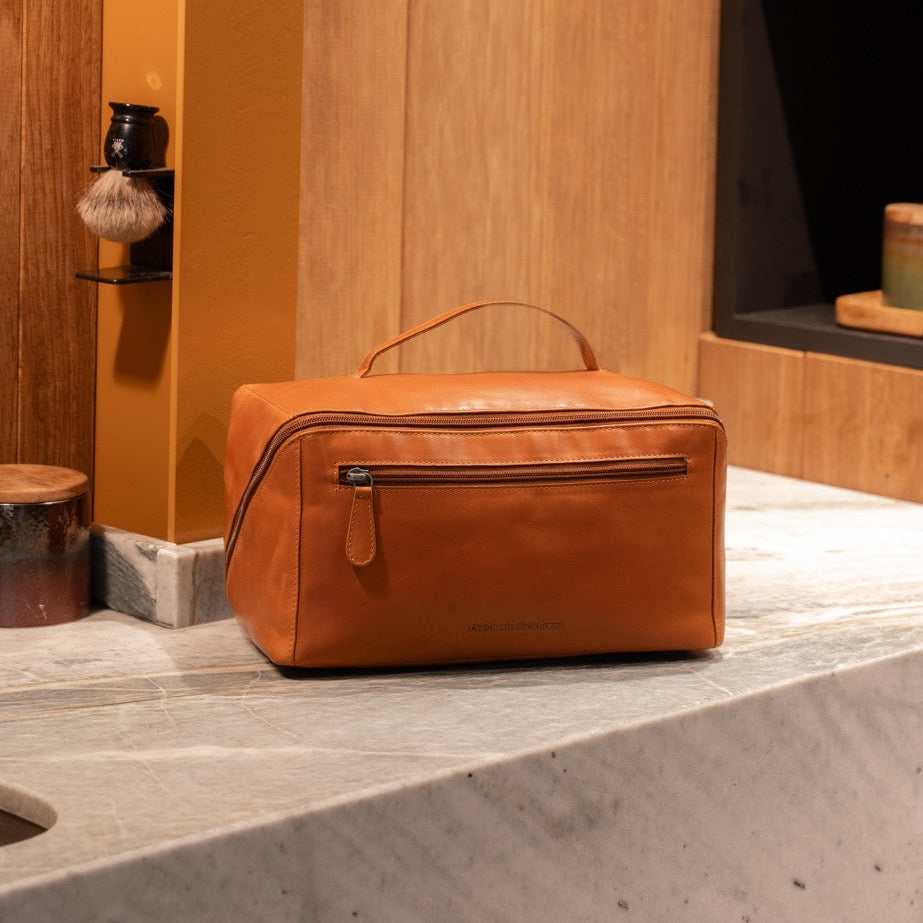Trevia Full-Grain Leather Toiletry Bag för Dam – alternate product view 2