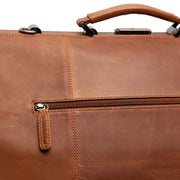 Solid Antique Brass Hardware &amp; Heavy-Duty Dual Zipper Detail on Corfu Full-Grain Leather Weekender Bag för Dam