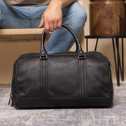 
Classic 100% Full-Grain Leather Duffle Bag - Bakifrån med förstärkta läderremmar och sömmar