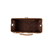 Solid Antique Brass Hardware &amp; Heavy-Duty Dual Zipper Detail on Texel Full-Grain Leather Weekender Bag för Dam