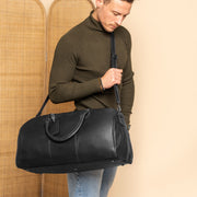 William Full-Grain Leather Weekender Bag för Dam - Structured Side Profile Showing Gusset Depth &amp; Expansion Capacity