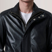 
Insida Showing Quilted Polyester Lining & Två funktionella innerfickor