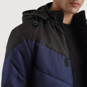 
Insida Showing Quilted Viscose Lining & Två funktionella innerfickor