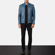 Mack Blue Bikerjacka i Läder för Herr - Lateral Side Profile View Showing Sleeve Cut &amp; Athletic Taper Fit