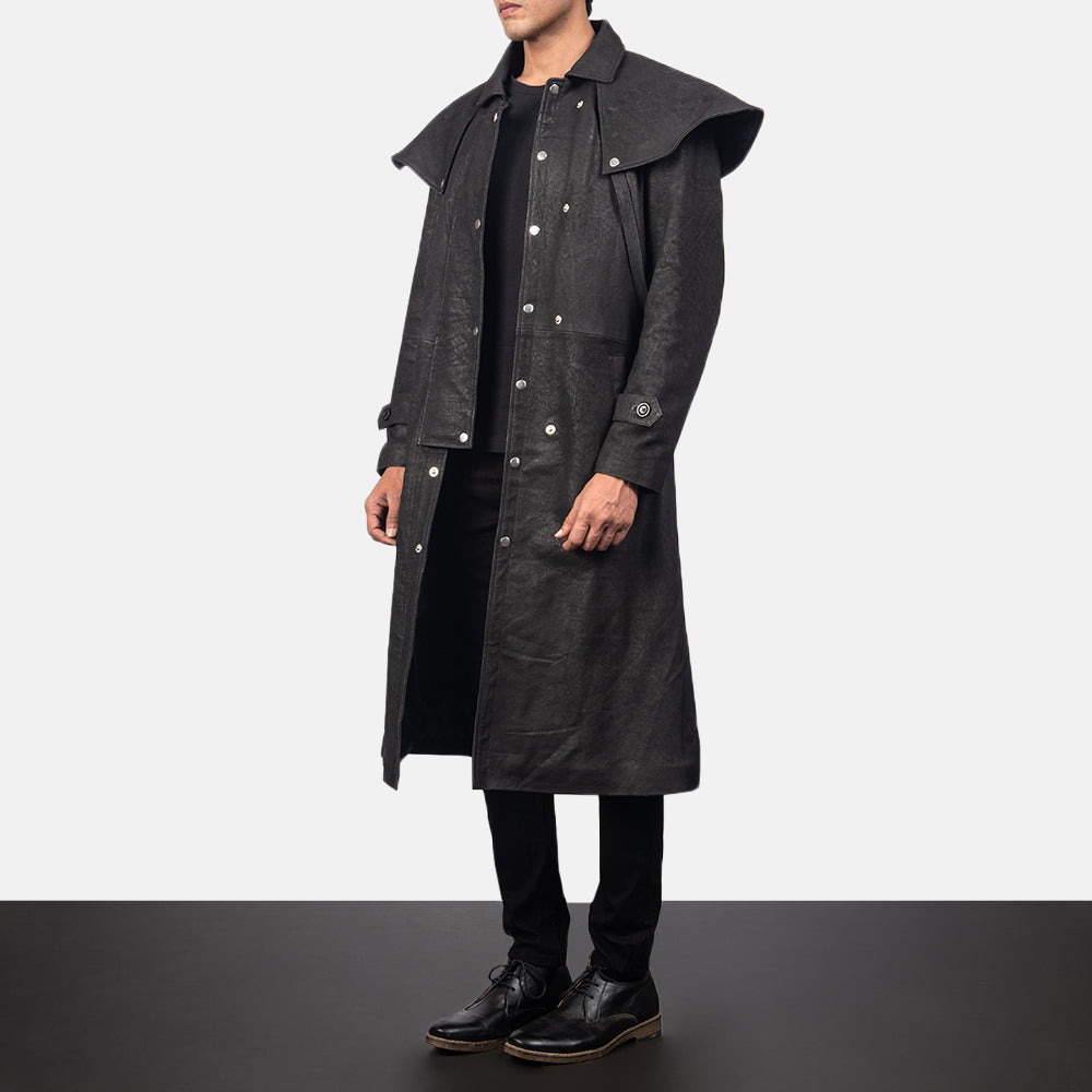 
Distressed Black Sheepskin Snuffed Trench Coat - Bakifrån med perfekt axelpassform och ren fåll