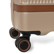 Close-Up Detail of Classic Collar &amp; Heavy-Duty Zipper Hardware on Medium Suitcase Zuna för Dam