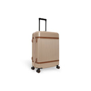 Medium Suitcase Zuna för Dam in Classic 100% Full-Grain Leather - Front Profile View &amp; Tailored Silhouette | Buy Online